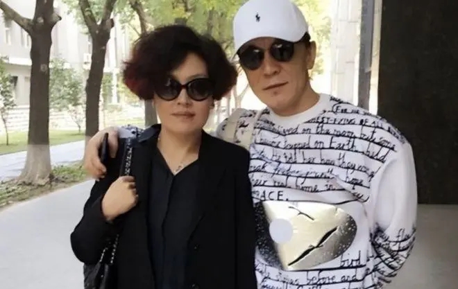 李咏妻子哈文改嫁没?哈文和谁结婚了改嫁的丈夫是谁现状如何?