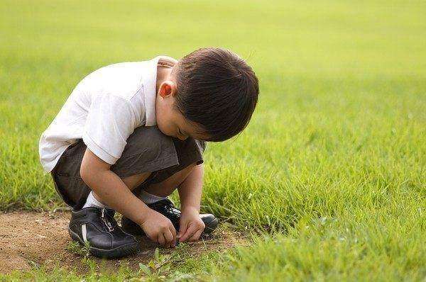 孩子自卑的表现有哪些 这样做可以帮助消除孩子的自卑