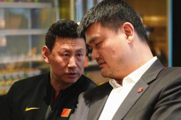 李楠辞职去向已定等待审批!万人齐呼李楠下课视频遭疯传