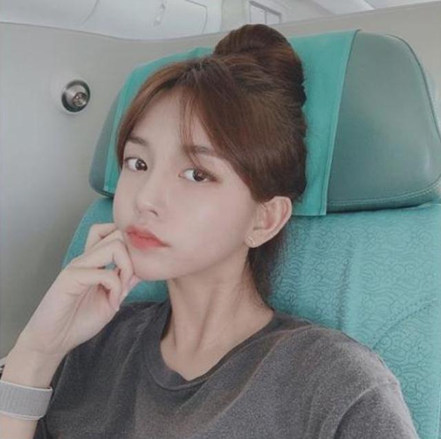 黄子韬女友是谁个人资料遭扒 素颜照惊人妆前妆后差别大