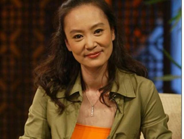 为什么刘雪华不孕为渣男摘掉子宫?刘雪华悲剧婚姻情史大揭秘?