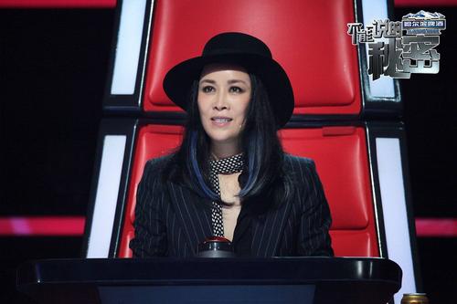 为什么那么多人黑那英呢?那英为什么这么横很有钱和地位吗?
