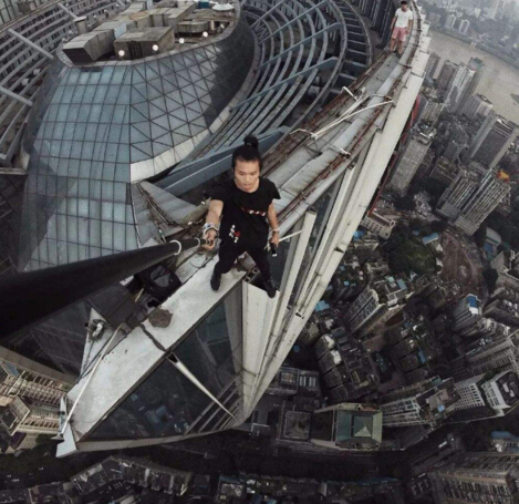 咏宁极限是真的假的?极限咏宁是哪里人个人资料家庭情况结婚了吗