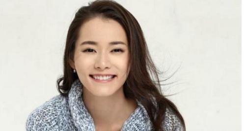 柴碧云和景甜的关系是同学闺蜜?柴碧云挖墙脚抢了景甜金主假的吧?