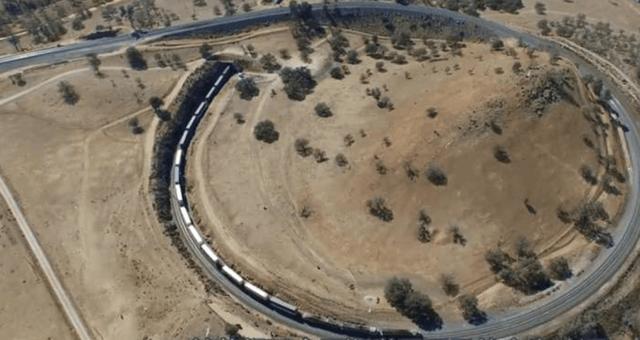 世界上最长的火车居然长7公里+,会不会从中间折断是不是很难驾驶