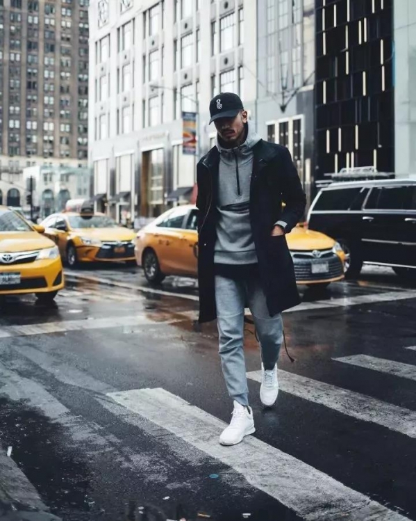 大衣配什么裤子好看男里面穿什么内搭 秋冬潮男这样穿大衣