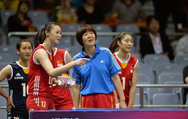 被冤枉是叛徒的郎平当初为什么到美国执教?郎平的三任丈夫都有谁